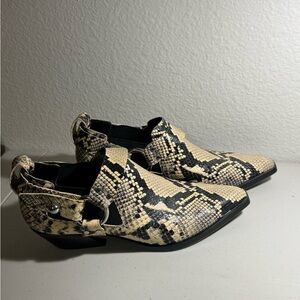 (S-11) Rag & Bone  Westin Harness Blk/Wht